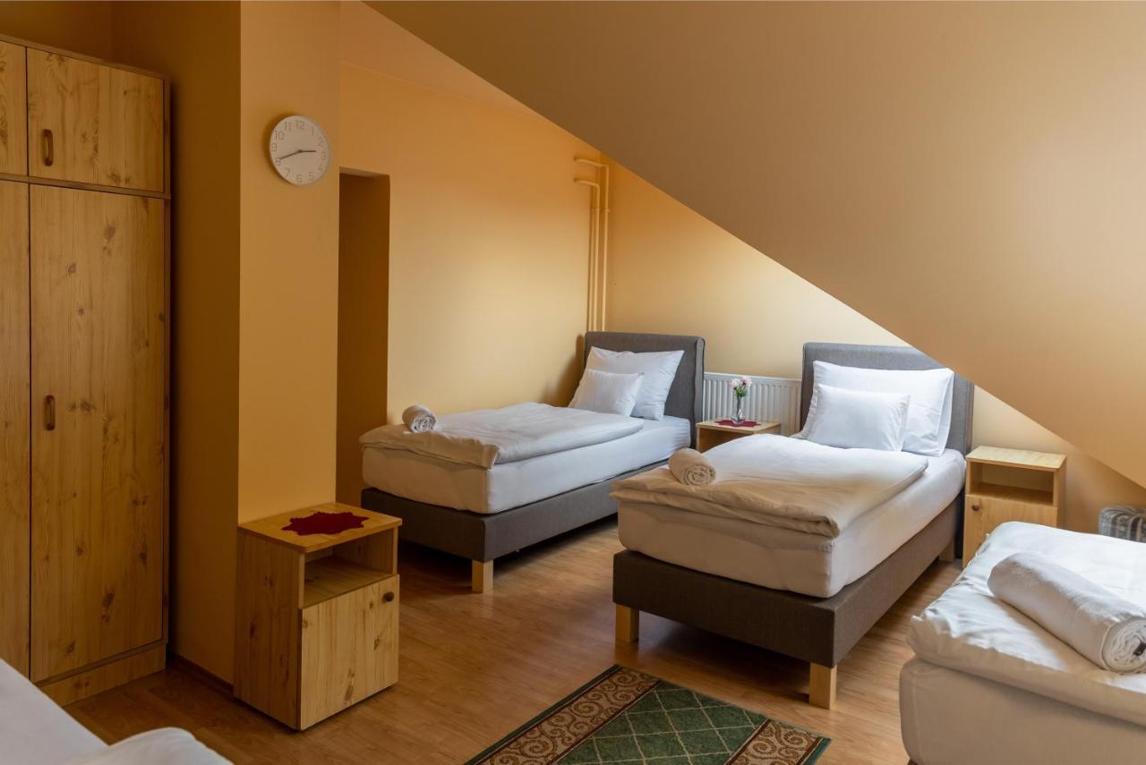 Betli Panzio Hotel ซาลาแอแกร์แซค ภายนอก รูปภาพ